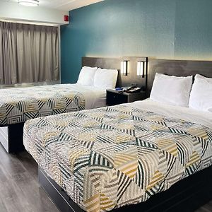 Quadruple Room Disability Access Roll Shower
